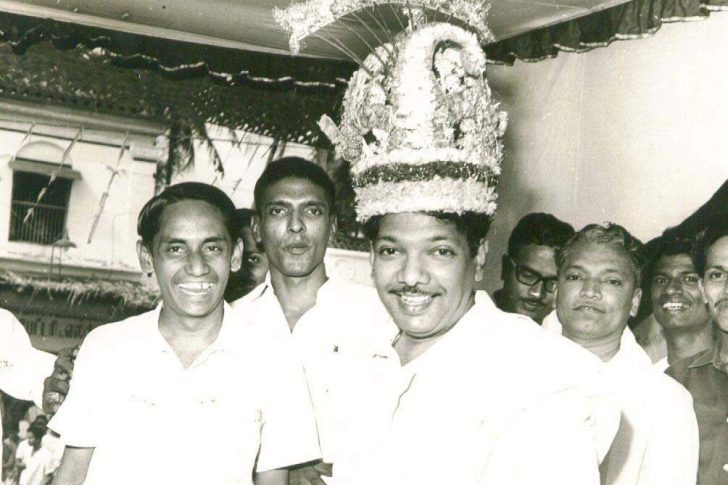 "1. Tamil cinema mourns Karunanidhi: Actors and actresses remember his contributions 2. Movie industry pays tribute to Karunanidhi for his impact on Tamil cinema and language 3. Actors and actresses honor Karunanidhi’s legacy in Tamil cinema, language, and Tamil Nadu 4. Karunanidhi remembered by the film industry for his contributions to Tamil cinema and culture 5. Film stars condole Karunanidhi’s death, celebrating his contributions to Tamil Nadu and cinema 6. How did Tamil movie actors and actresses react to Karunanidhi's death 7. What were Karunanidhi's contributions to the Tamil cinema industry 8. When did Karunanidhi die 9. How did Karunanidhi influence the Tamil language and culture 10. What is the legacy of Karunanidhi in Tamil Nadu as remembered by the movie industry 11. Why is Karunanidhi celebrated by actors and actresses in Tamil cinema"