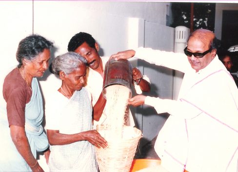 1. What was the 'One kg rice for one rupee' scheme introduced by Karunanidhi 2. How did Karunanidhi implement the 'one rupee per kg rice' program in Tamil Nadu 3. What were the objectives of Karunanidhi's 'One kg rice for one rupee' initiative 4. How did Karunanidhi's rice subsidy scheme benefit Tamil Nadu residents 5. What impact did the 'one rupee rice' program have on the economy of Tamil Nadu 6. When was the 'One kg rice for one rupee' scheme introduced by Former Chief Minister Karunanidhi 7. What challenges were faced in implementing Karunanidhi's 'one rupee rice' policy 8. How did the 'one kg rice for one rupee' scheme influence other welfare programs in Tamil Nadu 9. What was the public response to Karunanidhi's rice subsidy program 10. What are the long-term effects of Karunanidhi’s 'One kg rice for one rupee' policy